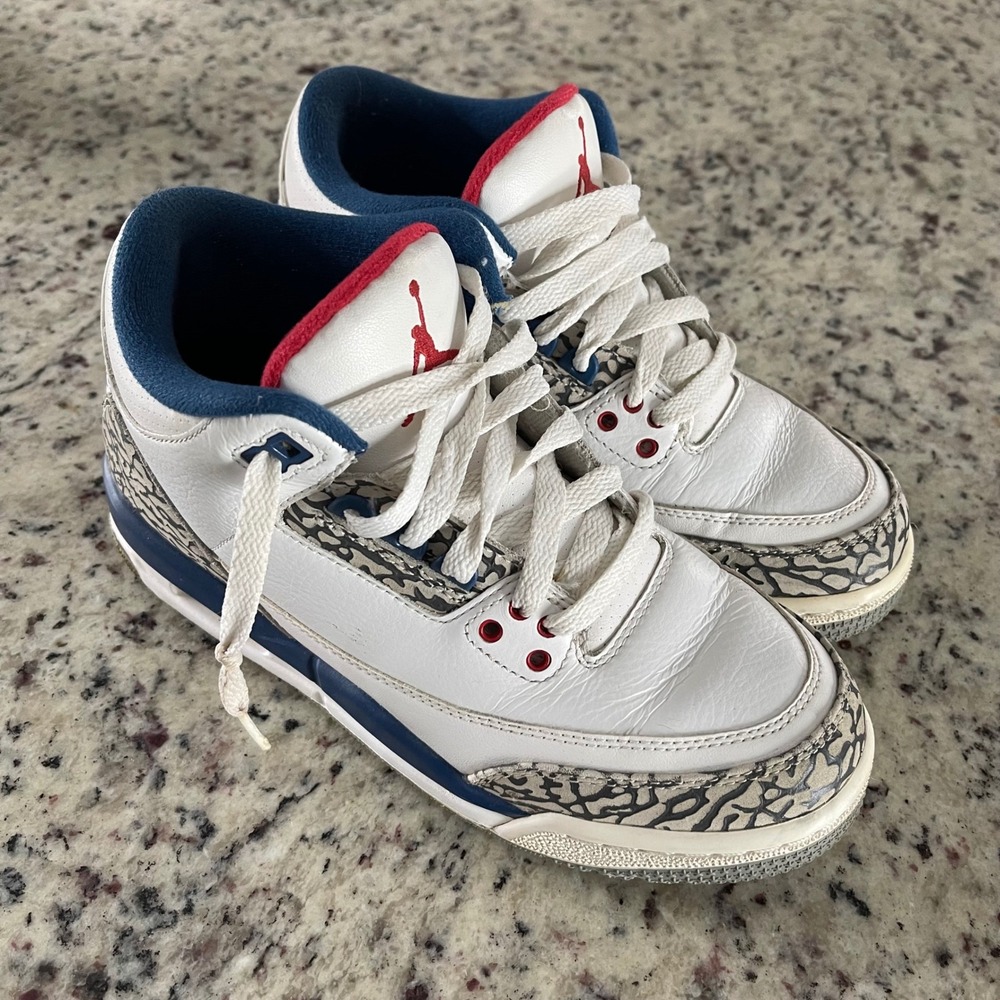 Jordan Air Jordan 3 Retro OG Kids 4.5Y White True Blue Elephant Print 854261-106